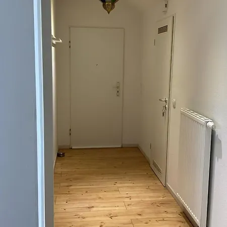 Well-being Oasis Centrally & Fully Equipped Apartment Mettmann